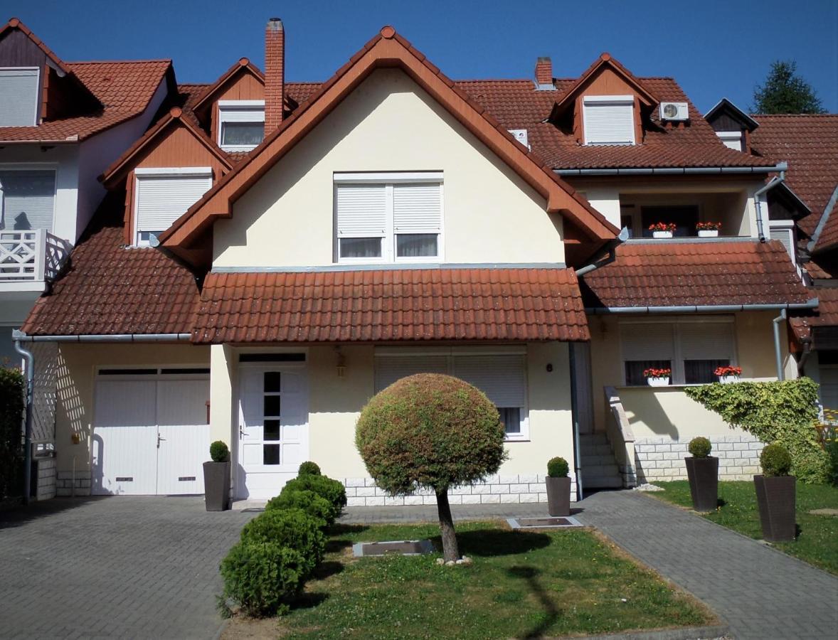 Silent Apartmanhaz Harkan Exterior foto